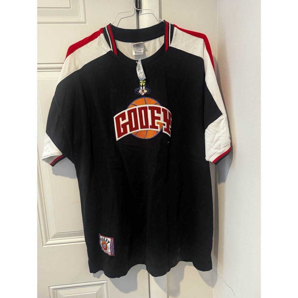 Vintage Disney Goofy Shirt Disney Store Basketball Mens Size L NWT Embroidered